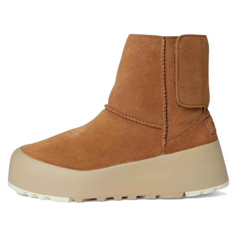 UGG Classic Streetscape Hauteur Plateforme Stylée Silhouette